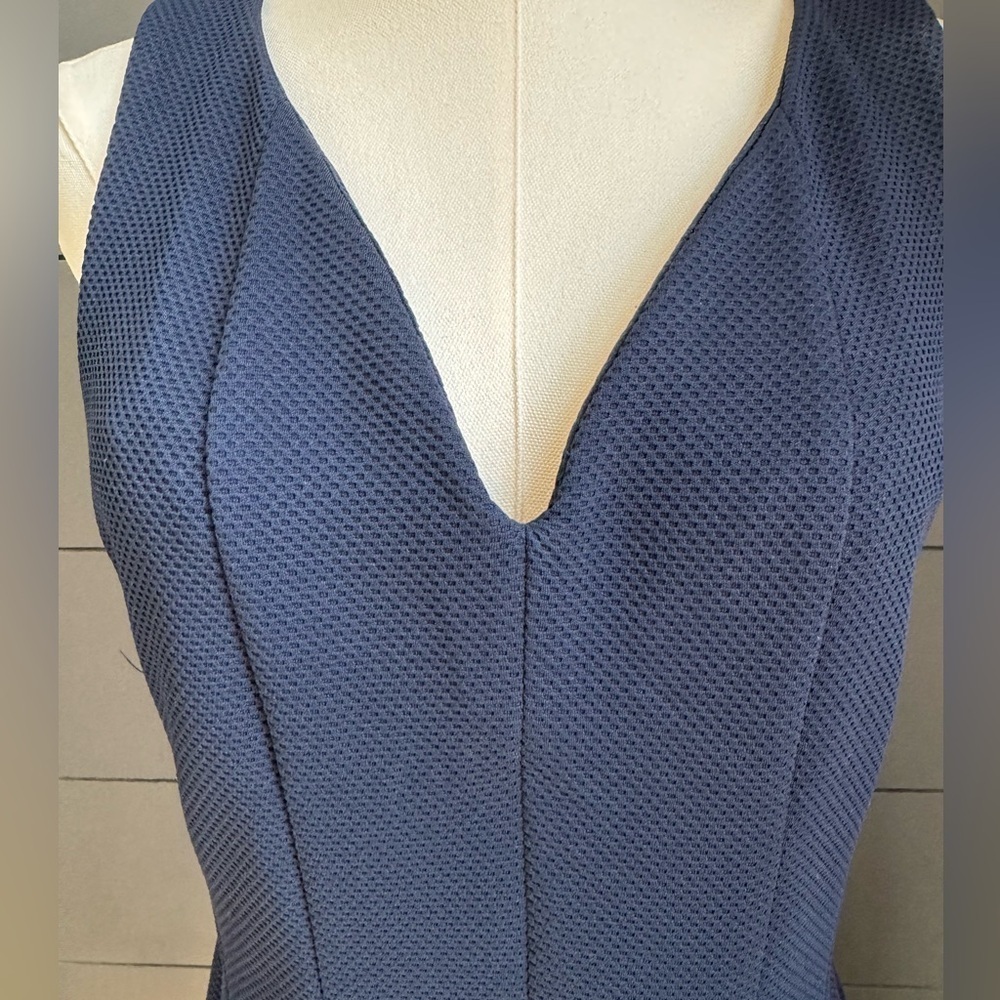 Taylor Navy Blue Midi Sleeveless Dress Size 8 Normcore Classic Office Summer - Picture 2 of 11